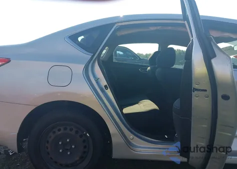 2014 Nissan Sentra S z USA, uszkodzony, nr VIN 3N1AB7AP5EL608659